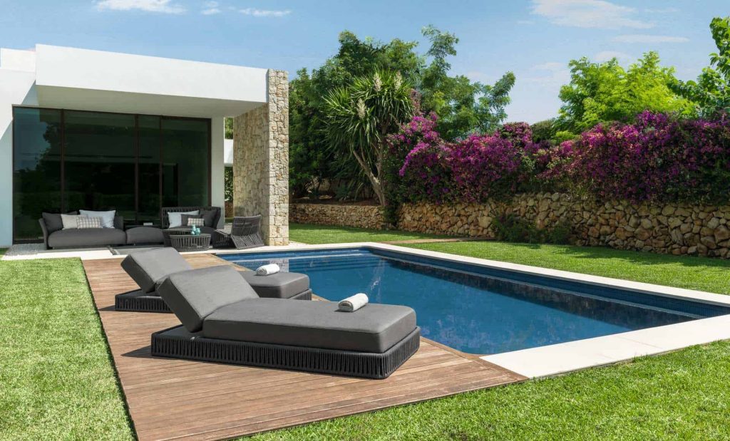 Luxury outdoor furniture by Talenti